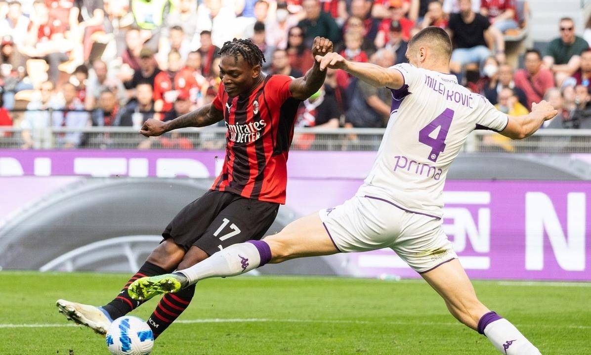 佛罗伦萨球迷热情助威，球队备战备战备战