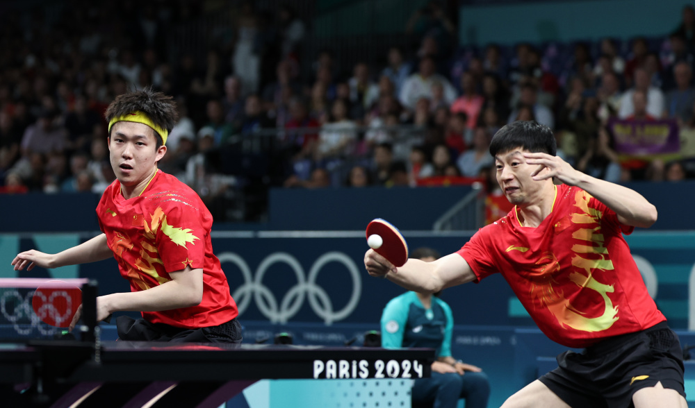 法国队横扫英格兰队，王皓统治全场