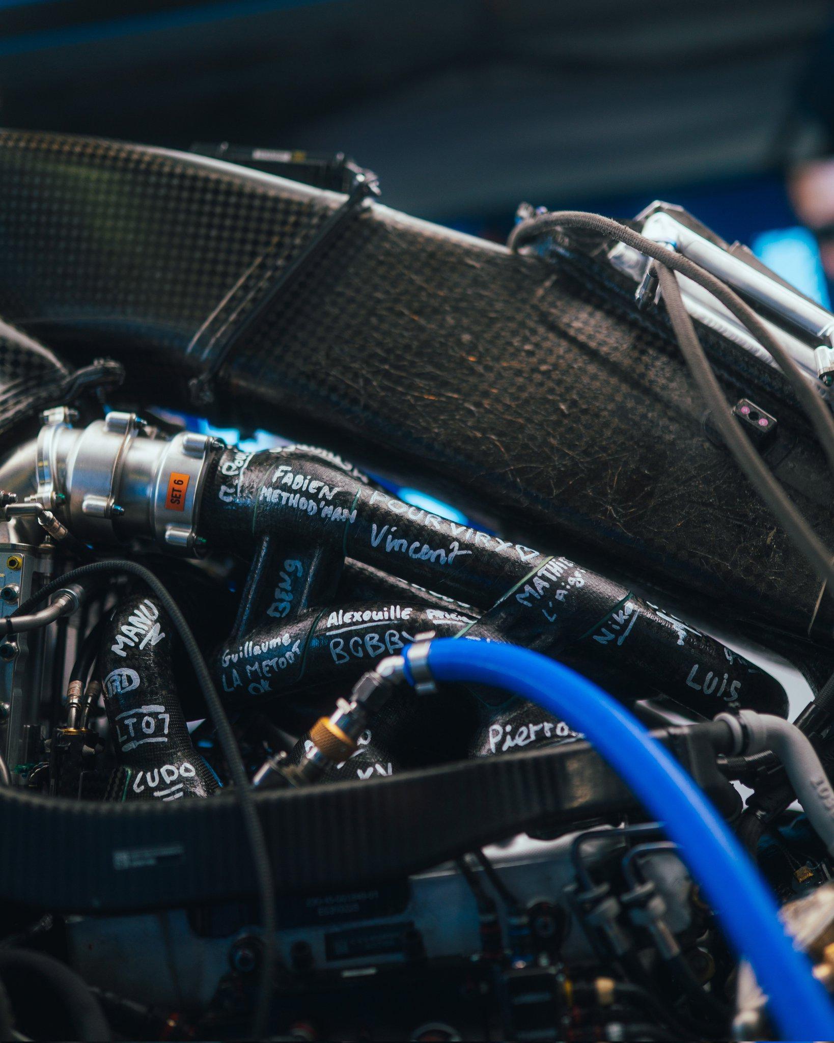 雷诺车队翻盘索伯车队,阿隆索高光表现 雷诺车队翻盘索伯车队,阿隆索高光表现