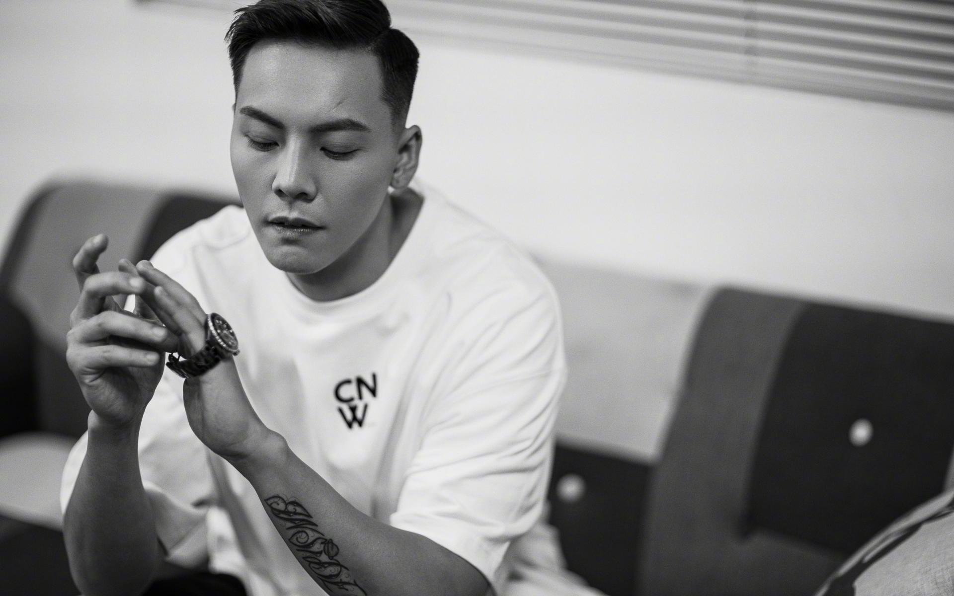 红牛欧战碾压波兰显霸业,姆巴佩领军法国奏凯歌