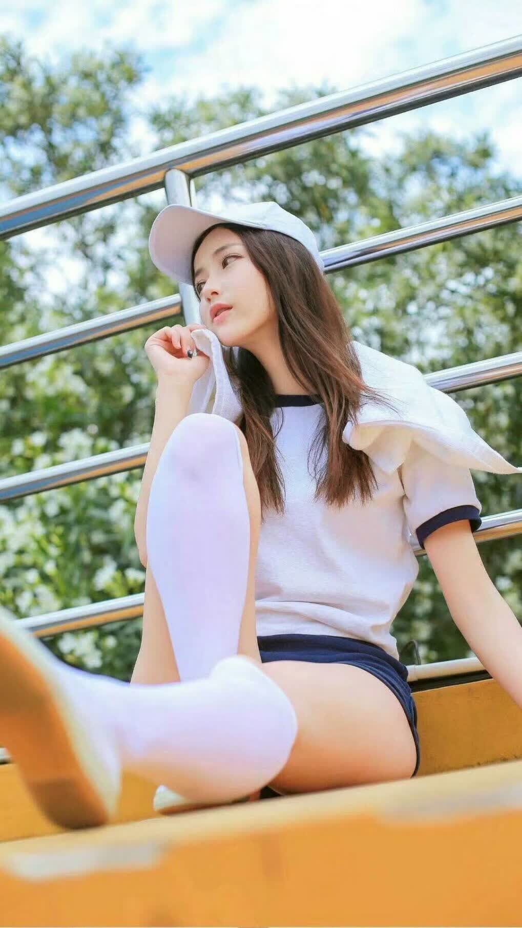 中亚蓝狐在沙漠中咆哮,2026世界杯E组,乌兹别克斯坦用铁血与智慧完胜智利,布罗佐维奇铸就中场不朽传奇